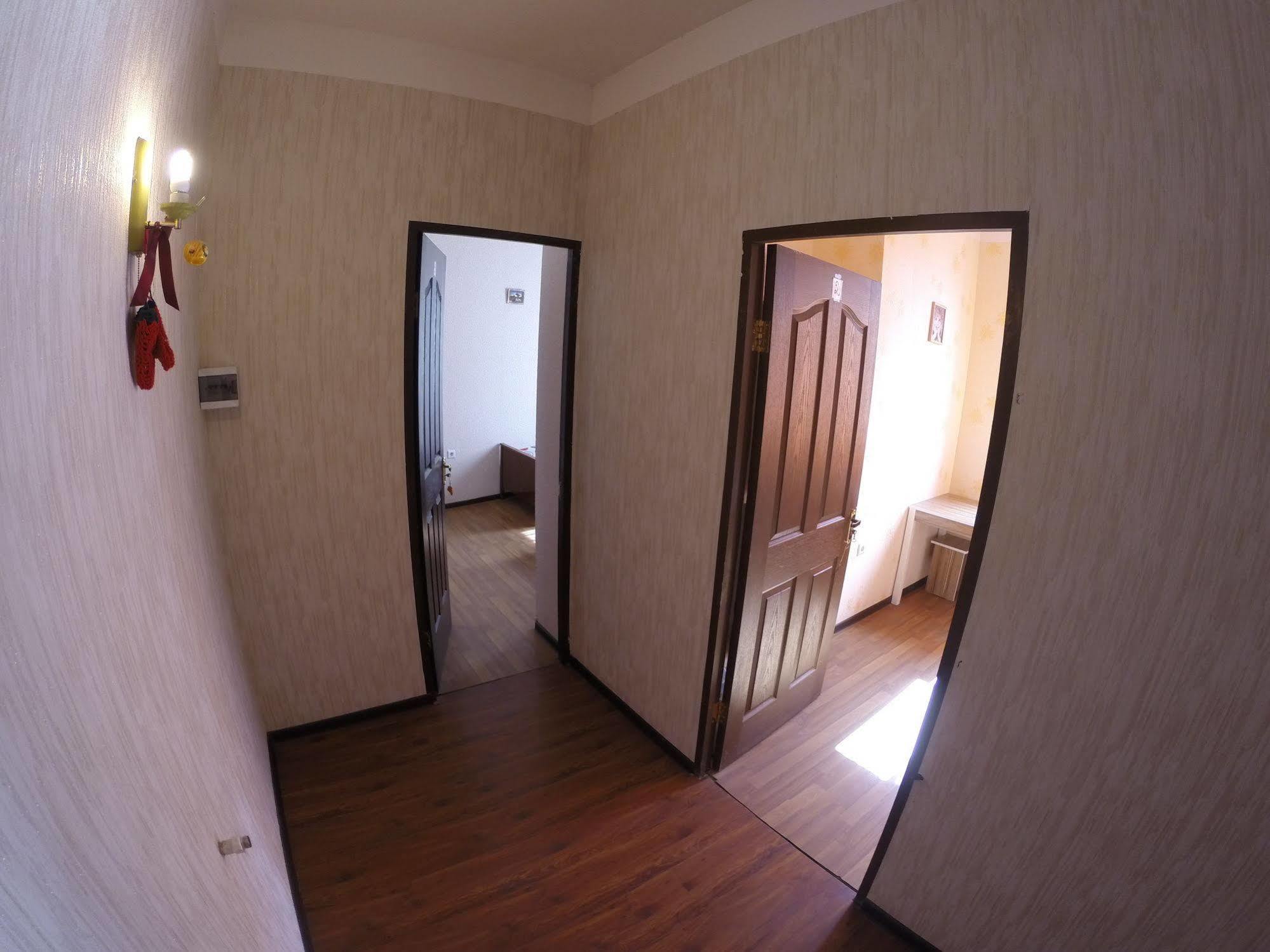Glide Hostel Ереван Экстерьер фото